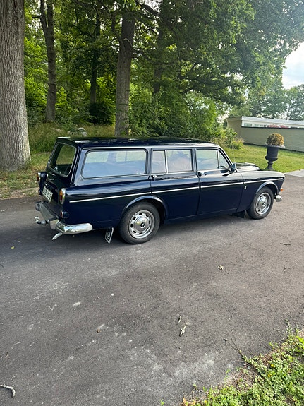 Volvo Amazon 3 of 5