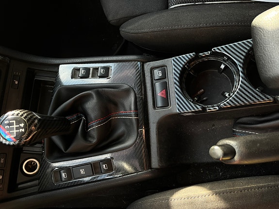 BMW 318i 7 of 11