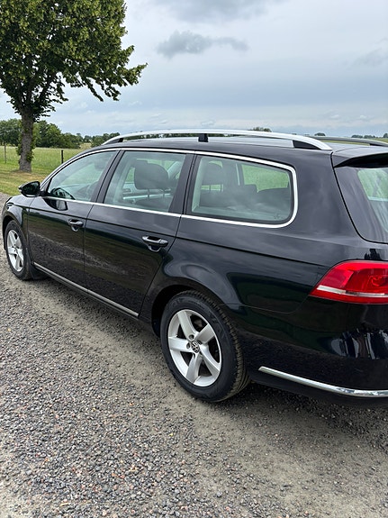 Volkswagen Passat 4 of 5