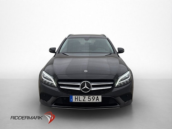 Mercedes-Benz C220 2 of 5
