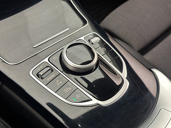 Mercedes-Benz C220 19 of 30