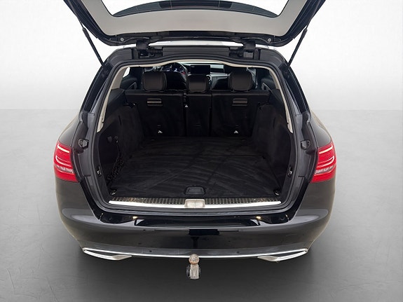 Mercedes-Benz C220 25 of 30