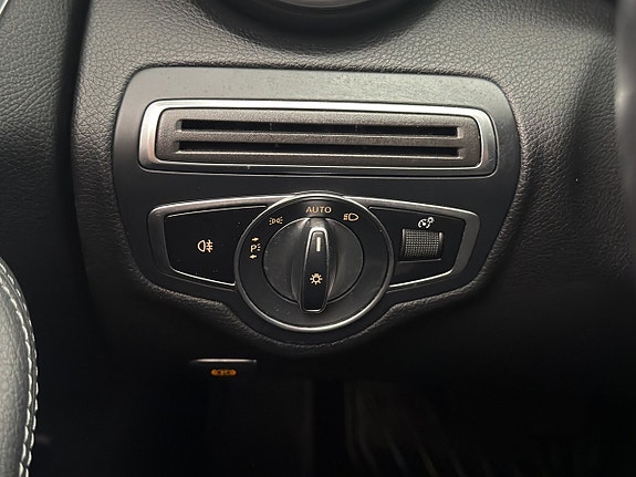 Mercedes-Benz C220 18 of 30