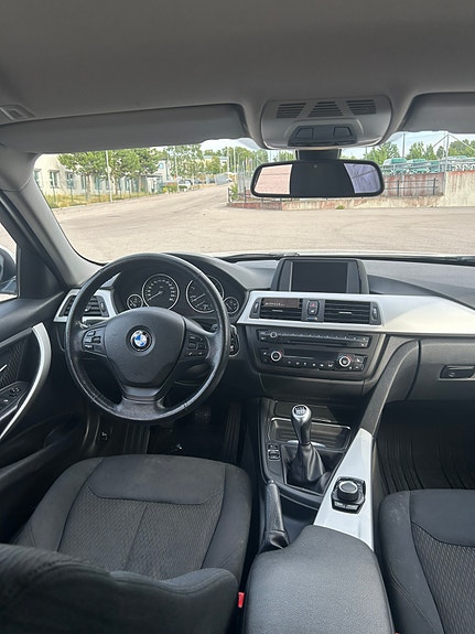 BMW 320d 5 of 5