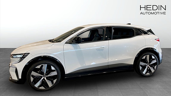 Renault Megane E-Tech 4 of 5