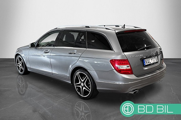 Mercedes-Benz C250 2 of 5
