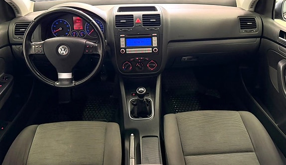 Volkswagen Golf V 13 of 18