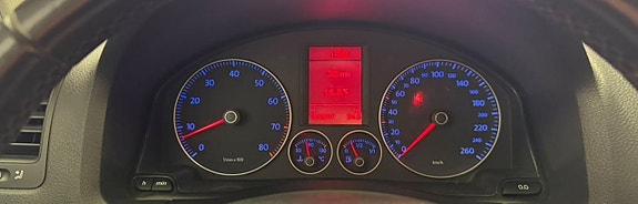 Volkswagen Golf V 17 of 18