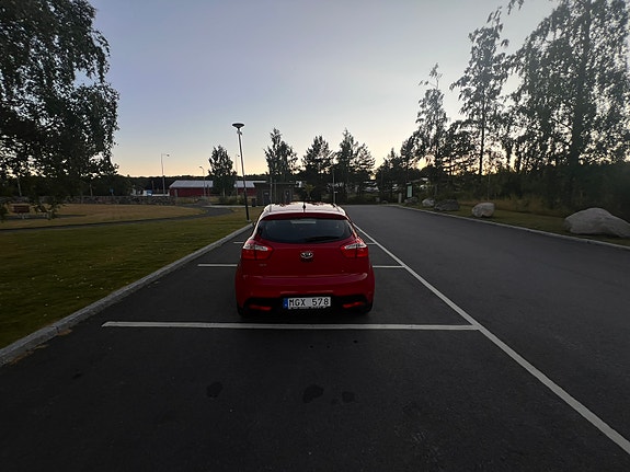 Kia Rio 4 of 4
