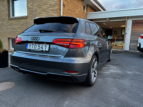 Audi A3 4 of 5