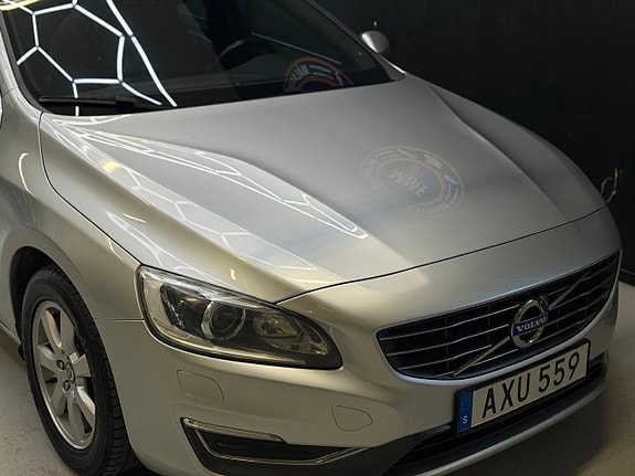 Volvo V60 6 of 23