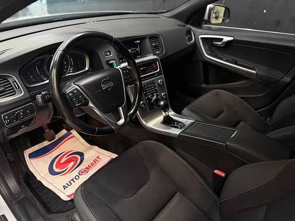 Volvo V60 7 of 23