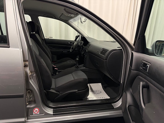 Volkswagen Golf IV 18 of 23