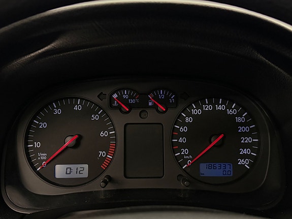 Volkswagen Golf IV 13 of 23