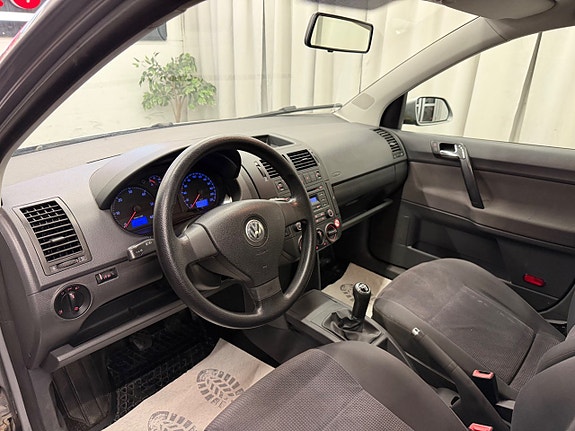 Volkswagen Polo 8 of 19