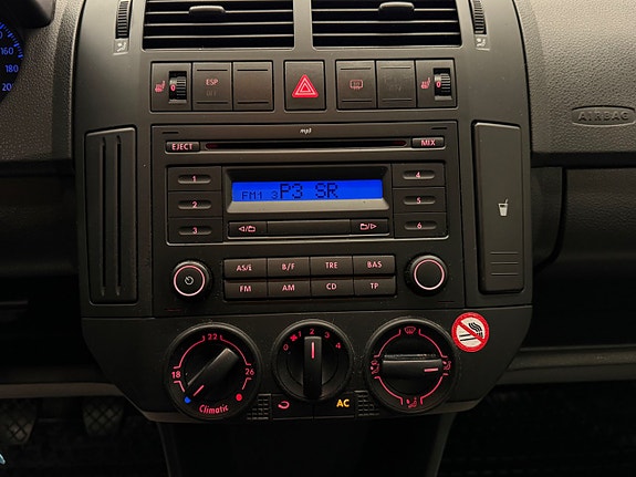 Volkswagen Polo 12 of 19