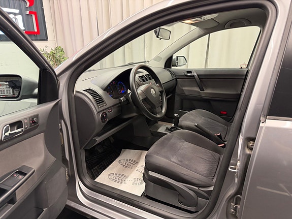 Volkswagen Polo 7 of 19