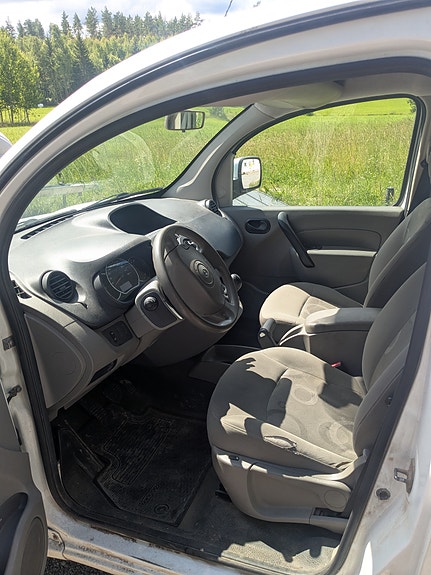 Renault Kangoo Express 2 of 5