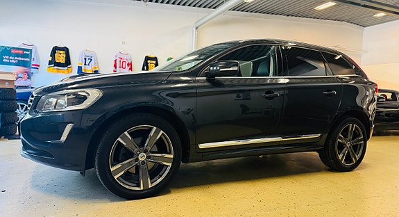 Volvo XC60 3 of 5