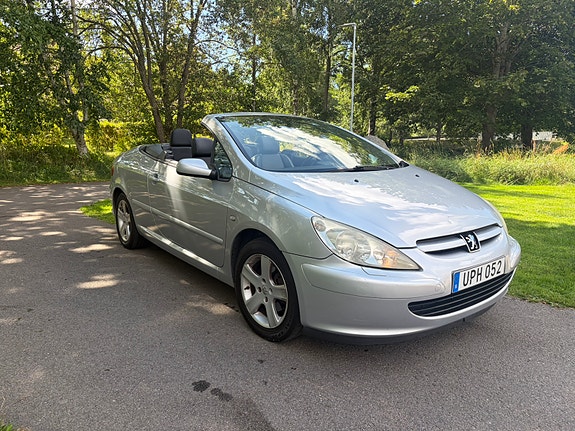 Peugeot 307 CC 4 of 5