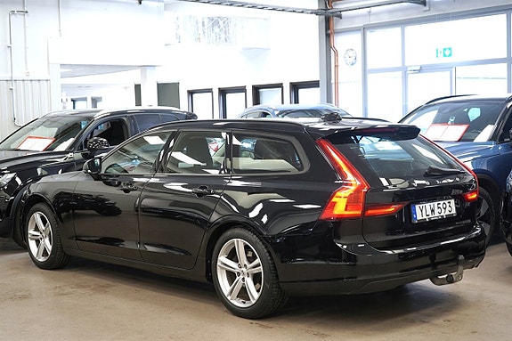 Volvo V90 3 of 5
