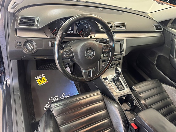 Volkswagen Passat 9 of 16