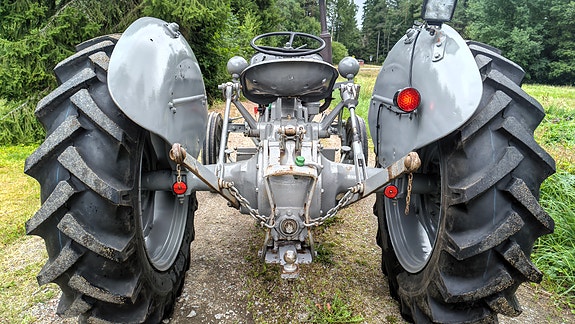 Massey Ferguson TEA20 3 of 9
