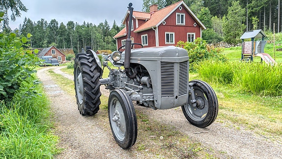 Massey Ferguson TEA20 7 of 9