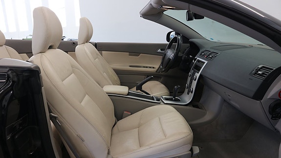 Volvo C70 7 of 23
