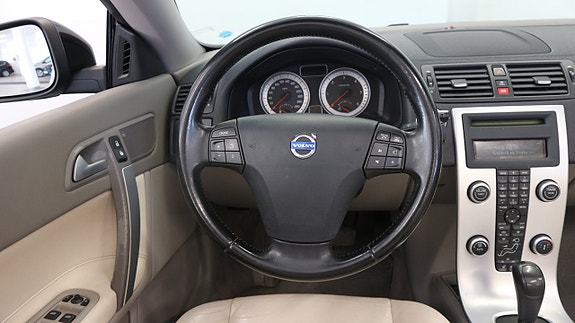 Volvo C70 12 of 23