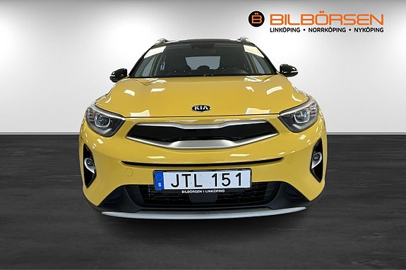 Kia Stonic 2 of 5