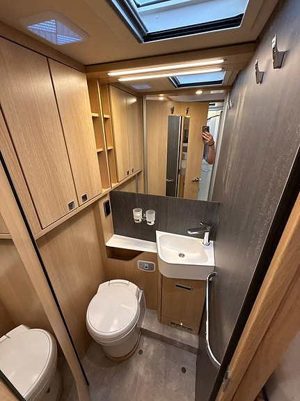 Hymer MasterLine T 780 BlackLine 7 of 11
