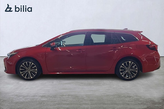 Toyota Corolla 4 of 5