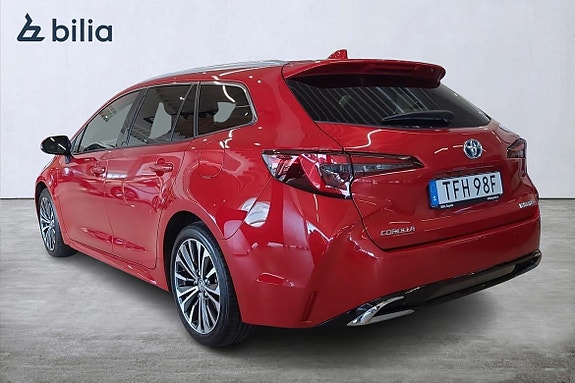 Toyota Corolla 3 of 5