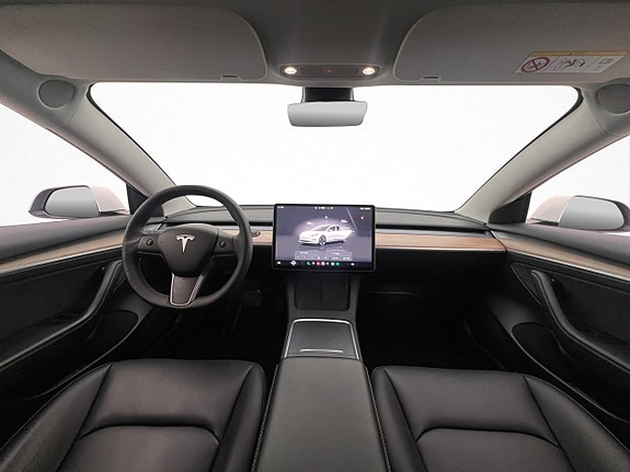 Tesla Model 3 14 of 30