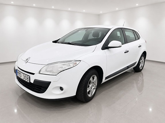 Renault Megane 2 of 10