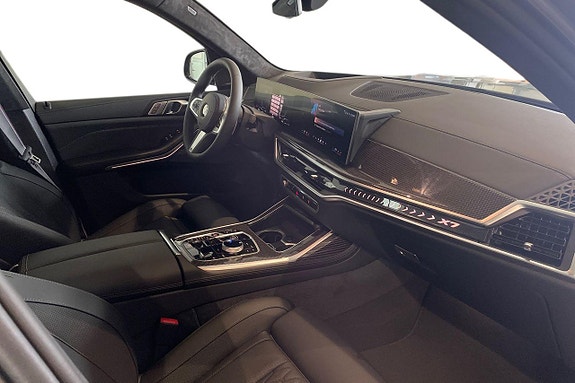 BMW X7 6 of 18