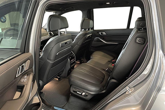 BMW X7 11 of 18