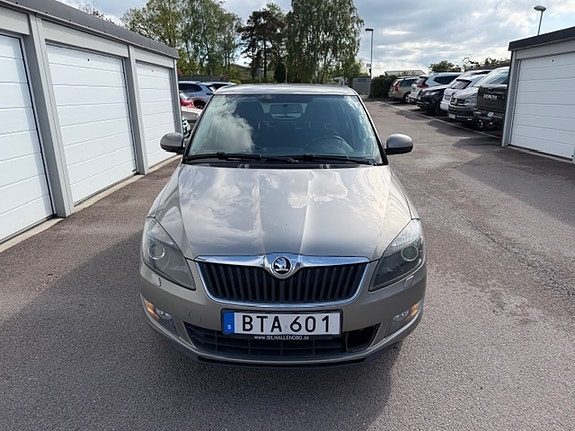 Skoda Fabia 2 of 5