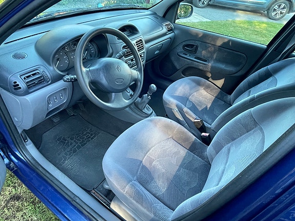 Renault Clio 4 of 7