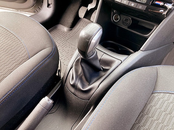 Peugeot 208 10 of 15