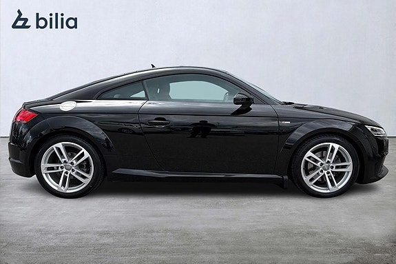 Audi TT 3 of 5