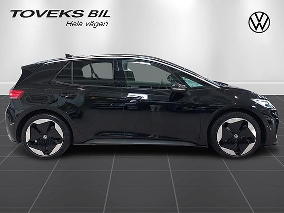 Volkswagen ID.3 3 of 15
