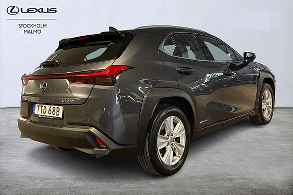 Lexus UX250h 7 of 20