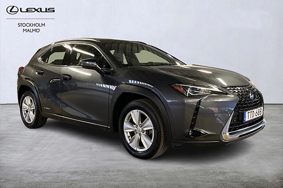 Lexus UX250h 9 of 20