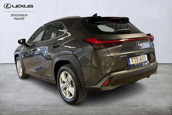 Lexus UX250h 3 of 20