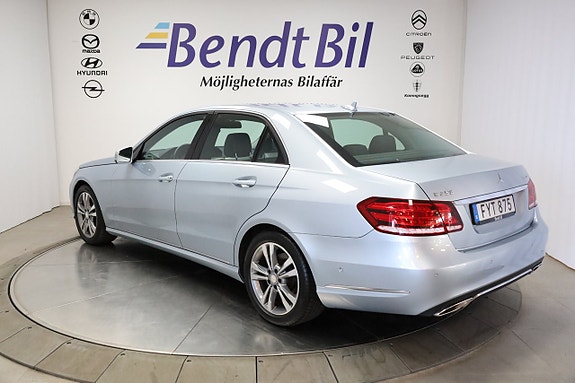 Mercedes-Benz E250 7 of 25