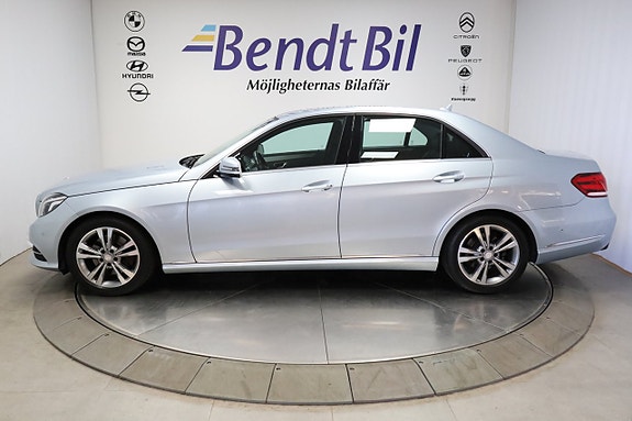 Mercedes-Benz E250 5 of 25
