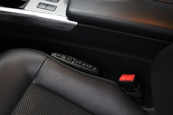 Mercedes-Benz E250 12 of 25
