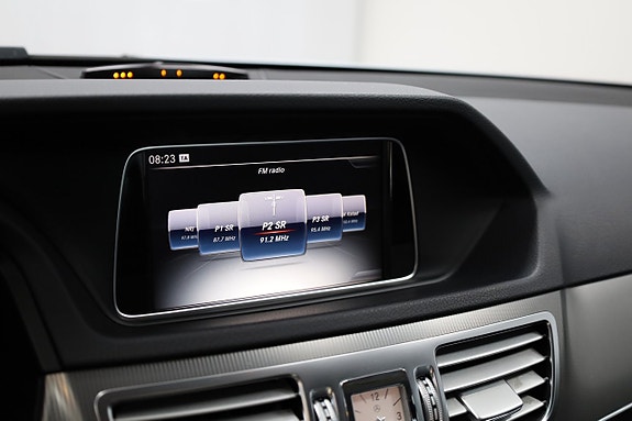 Mercedes-Benz E250 23 of 25